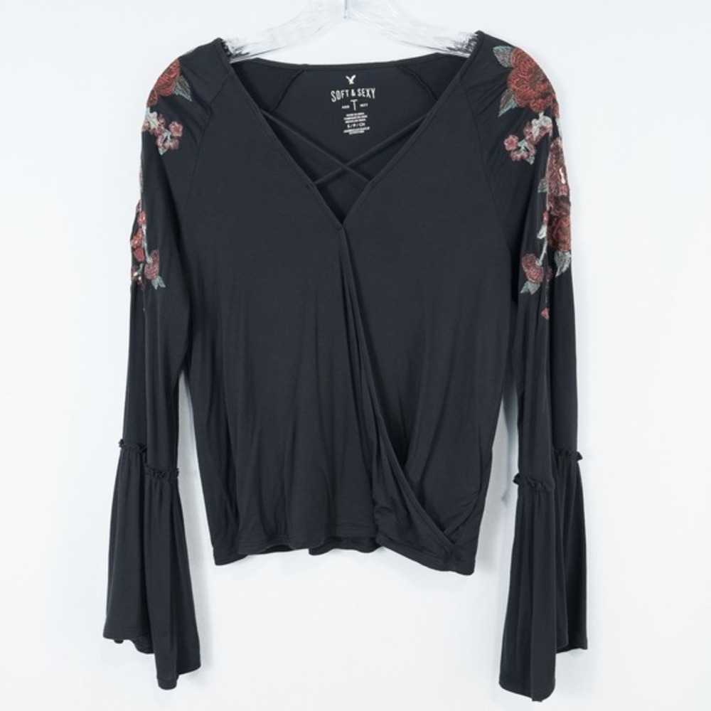 American Eagle Floral‎ Embroidered Bell Sleeve Surplice Top Small Black Boho